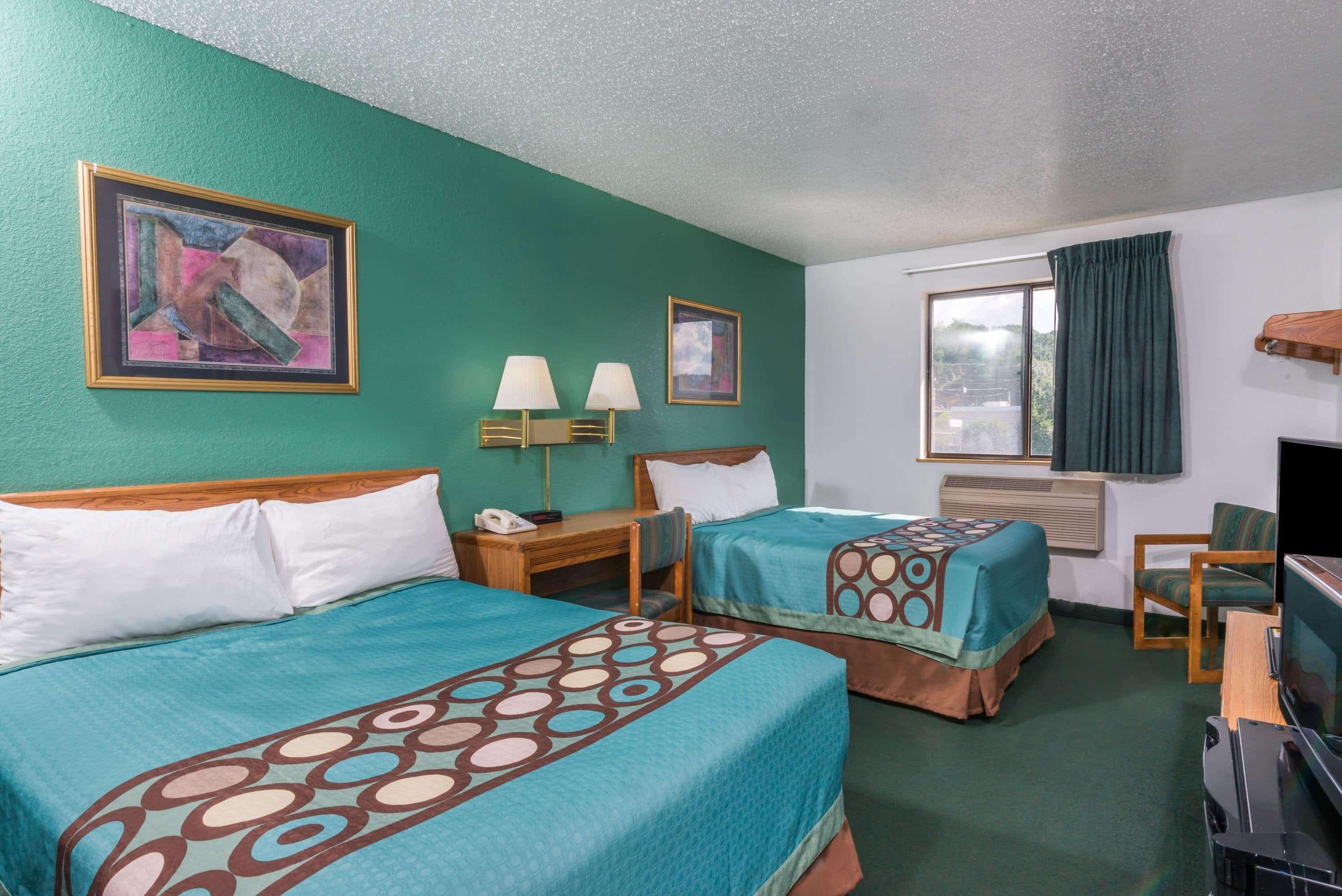 Super 8 By Wyndham New Stanton Hotel Exterior photo